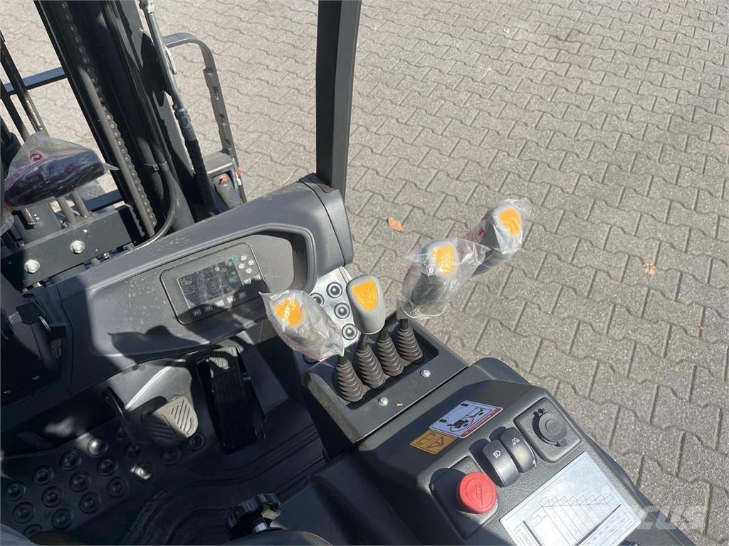 Bobcat B18NS Chariots élévateurs électriques