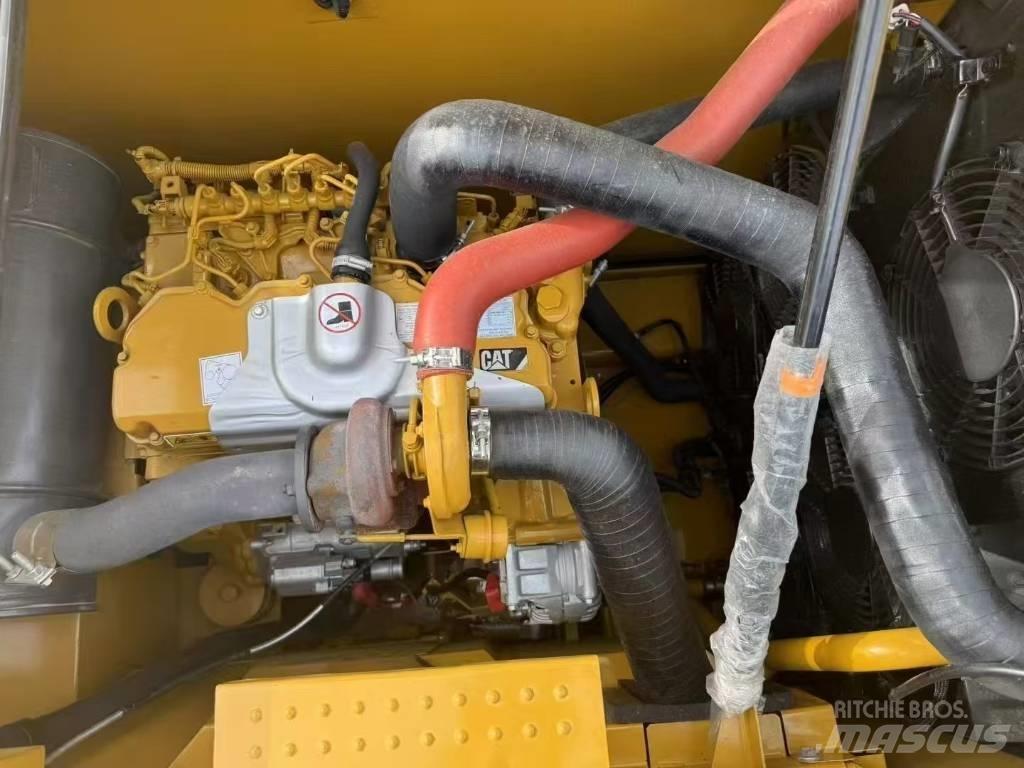CAT 320GC Pelle sur chenilles