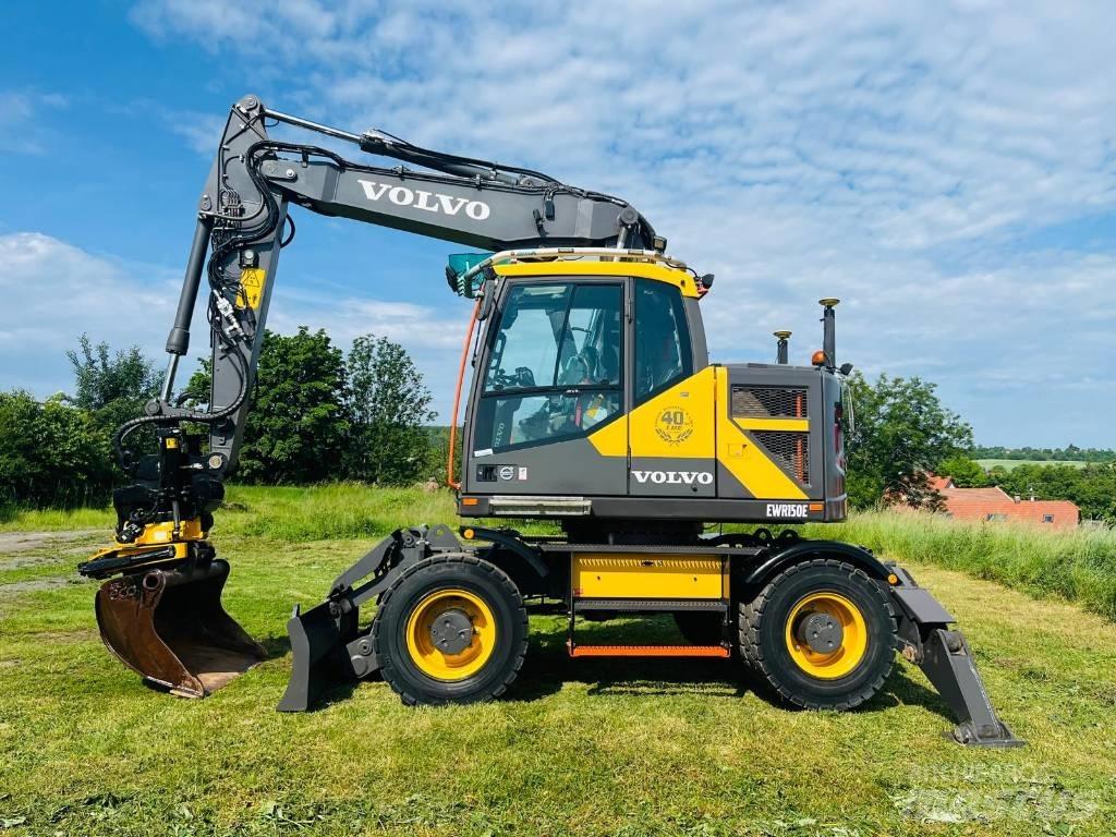 Volvo EWR 150 E Pelle sur pneus