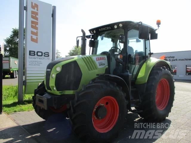 CLAAS Arion 520 Tracteur