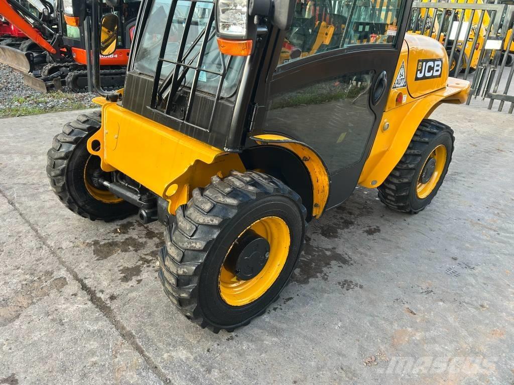 JCB 520-40 Chariot télescopique
