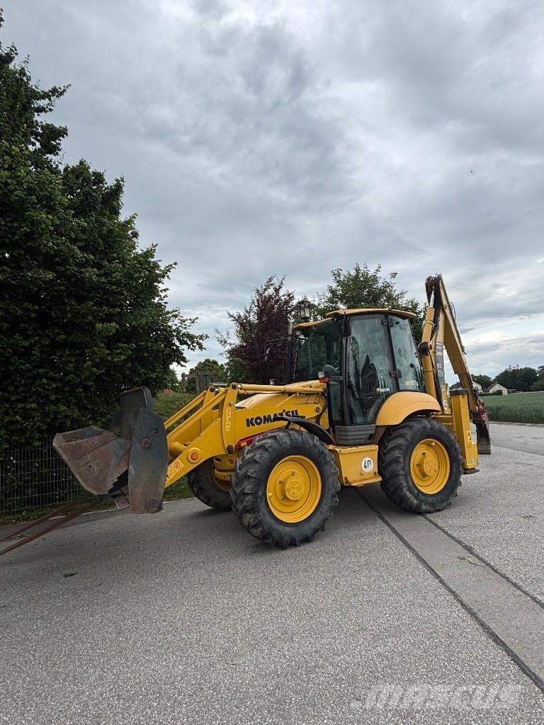Komatsu WB 97 S Tractopelle