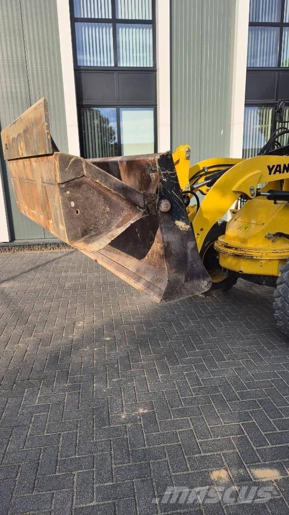 Yanmar V70s Chargeuse sur pneus