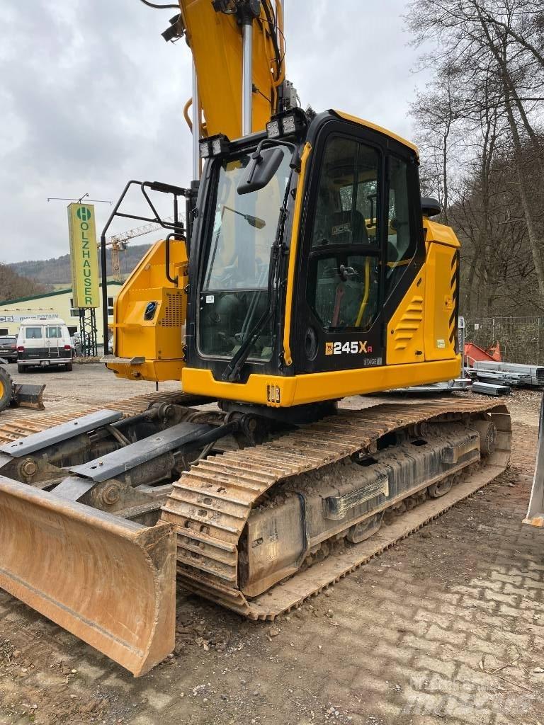 JCB 245 XR Pelle sur chenilles