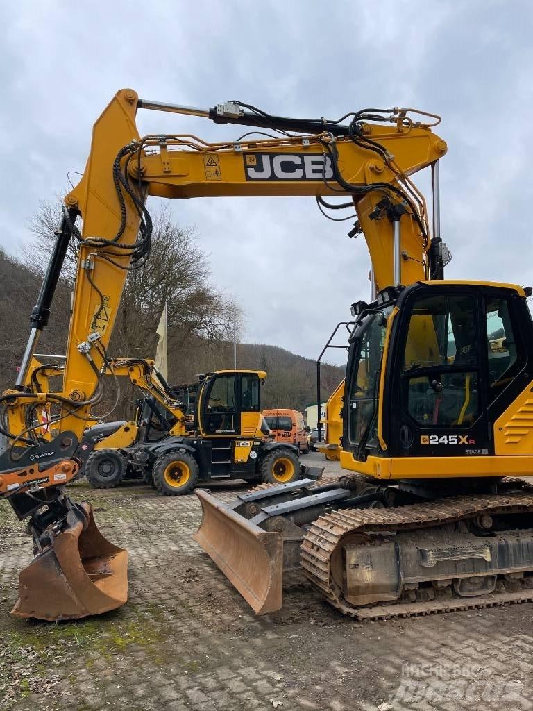 JCB 245 XR Pelle sur chenilles