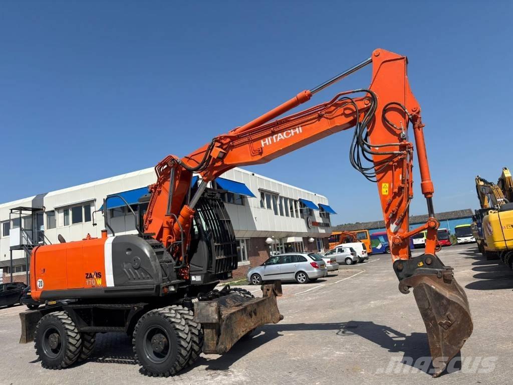 Hitachi ZX 170 W-3 Pelle sur pneus