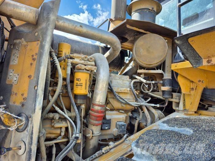 CAT 966G-2 Chargeuse sur pneus