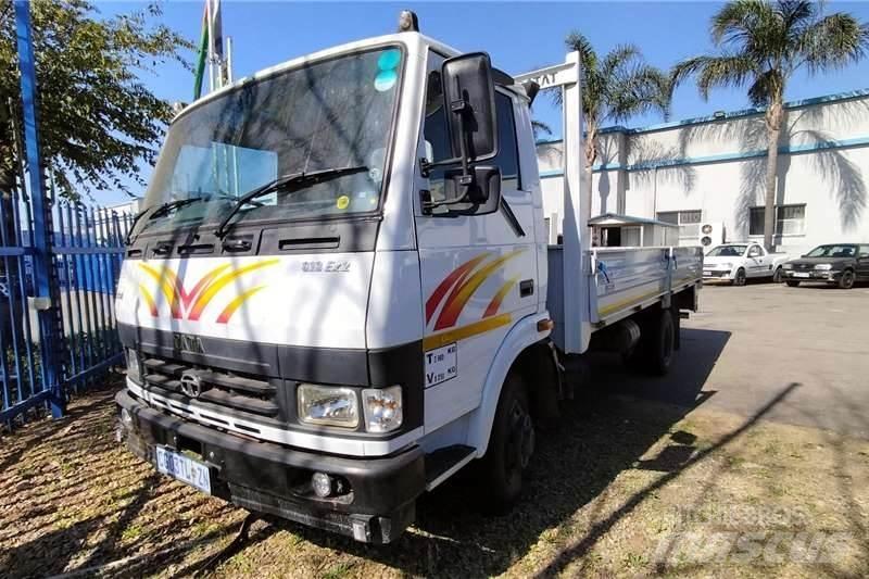 Tata LPT 813 Autre camion