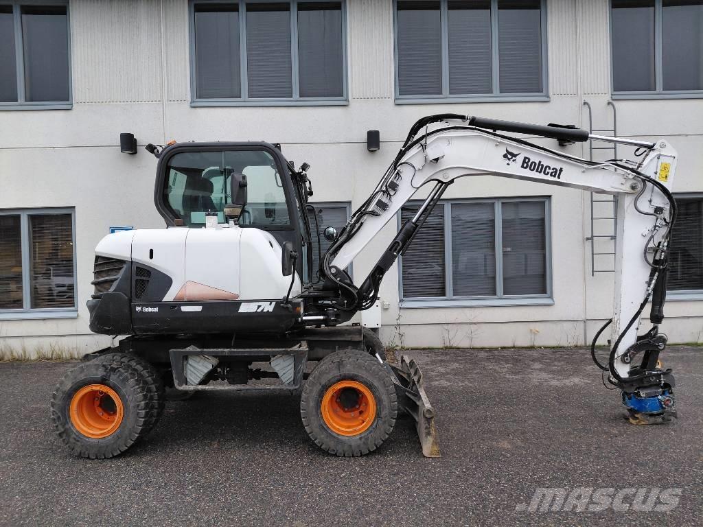 Bobcat E 57 W Pelle sur pneus