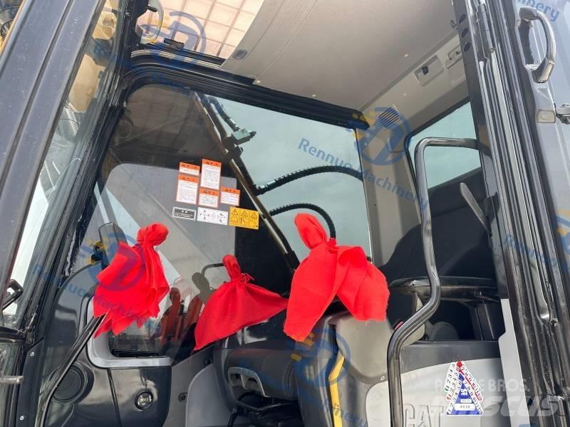 CAT CAT323D2L Pelle sur chenilles