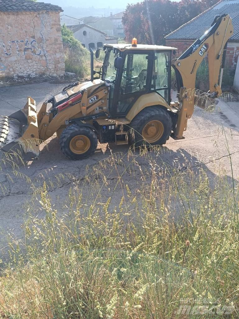 CAT 432 F Tractopelle