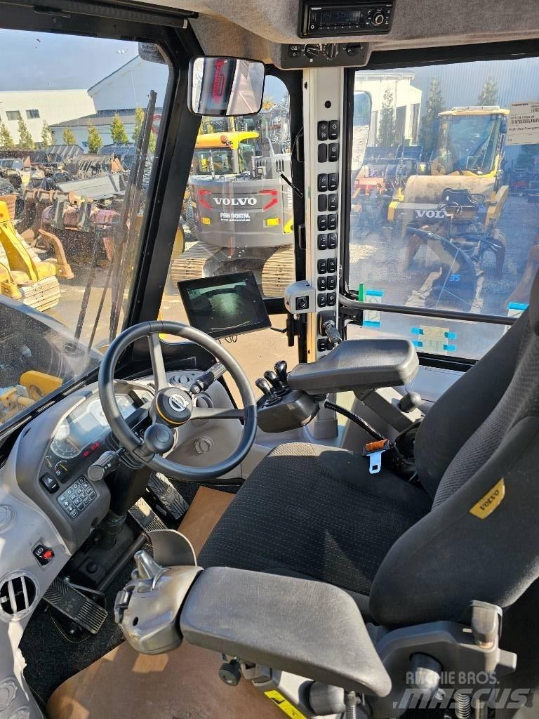 Volvo L260H Chargeuse sur pneus