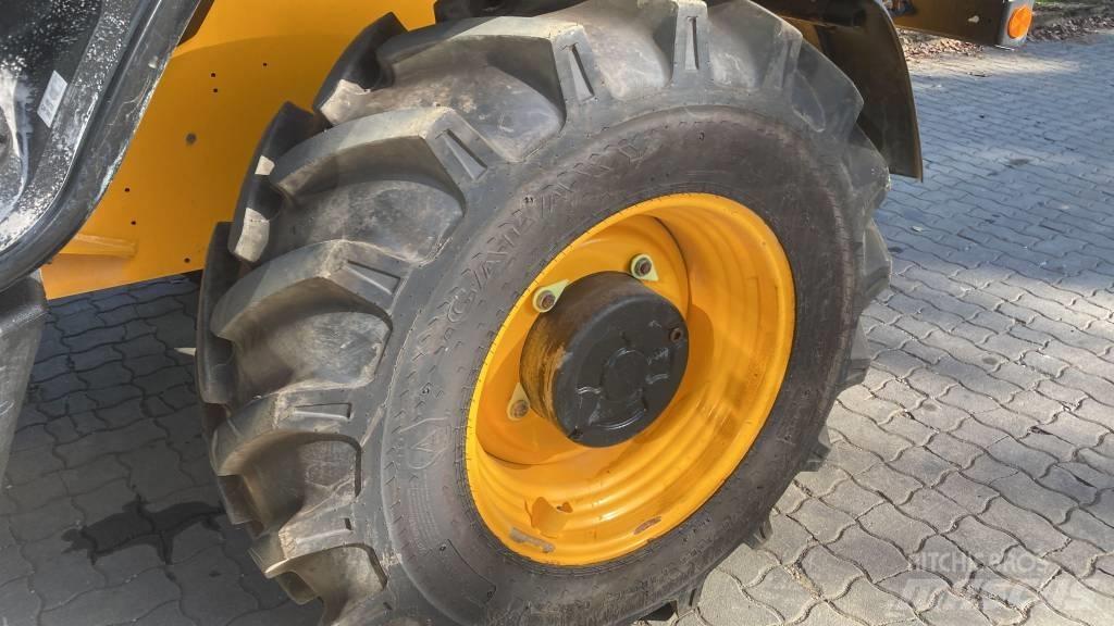 JCB 535 V 125 Chariot télescopique