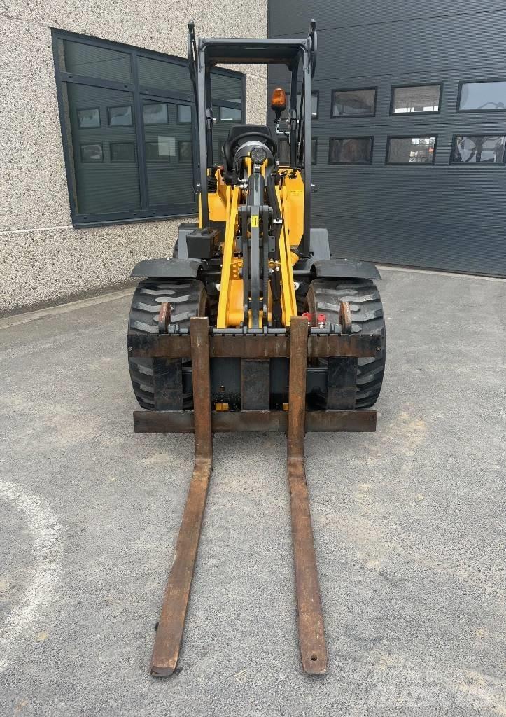 Schäffer 2445S Mini chargeuse