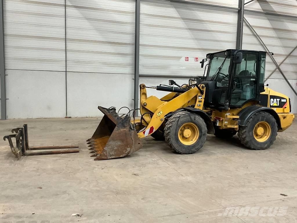CAT 908 H Chargeuse sur pneus