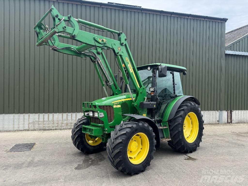 John Deere 5100 R Tracteur