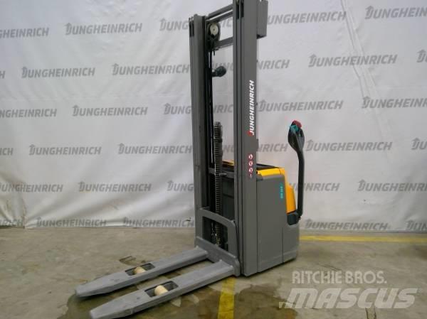Jungheinrich EJC 214 Gerbeur accompagnant