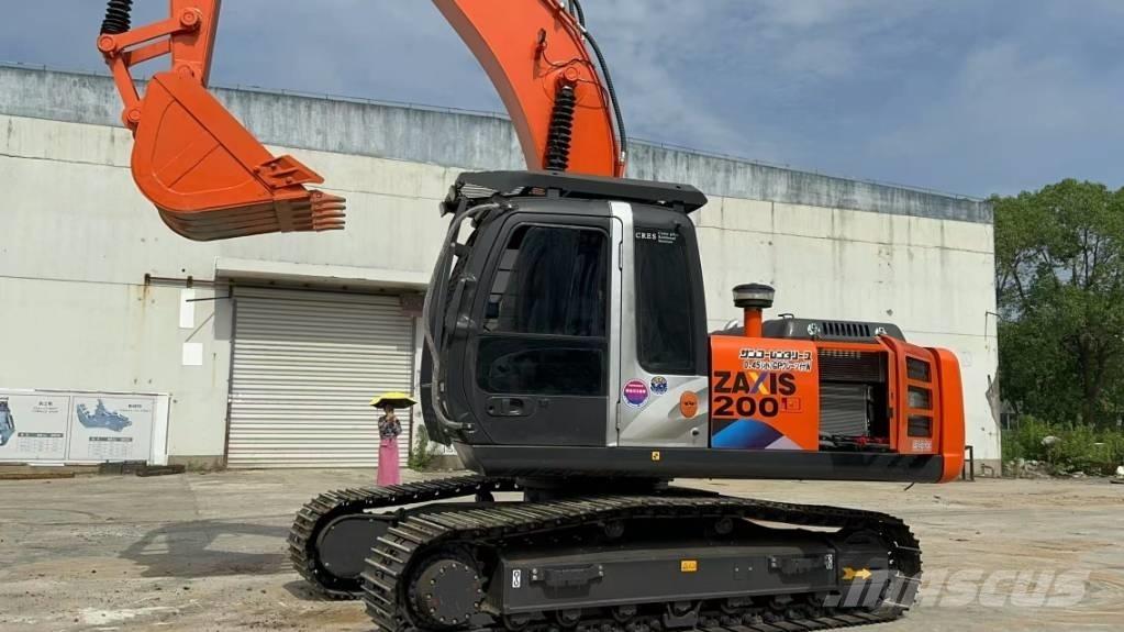 Hitachi ZX 200-3 G Pelle sur chenilles