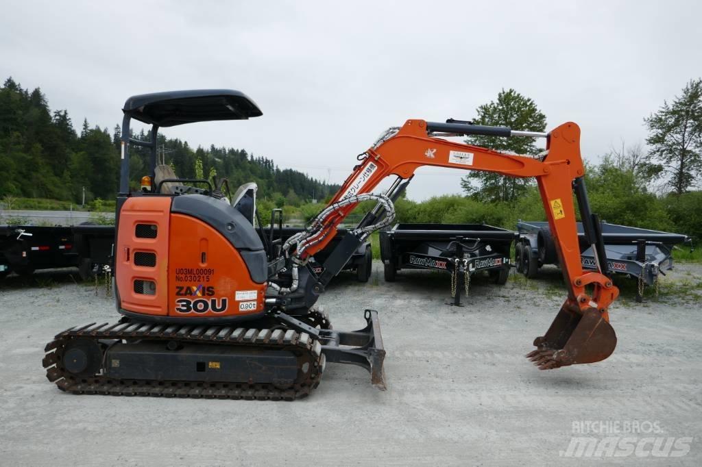 Hitachi ZX 30 U-5 A Mini pelle < 7t