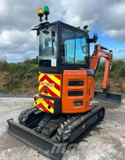 Hitachi Zaxis 26 U Mini pelle < 7t