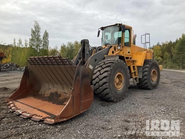 Volvo L 220 E Chargeuse sur pneus