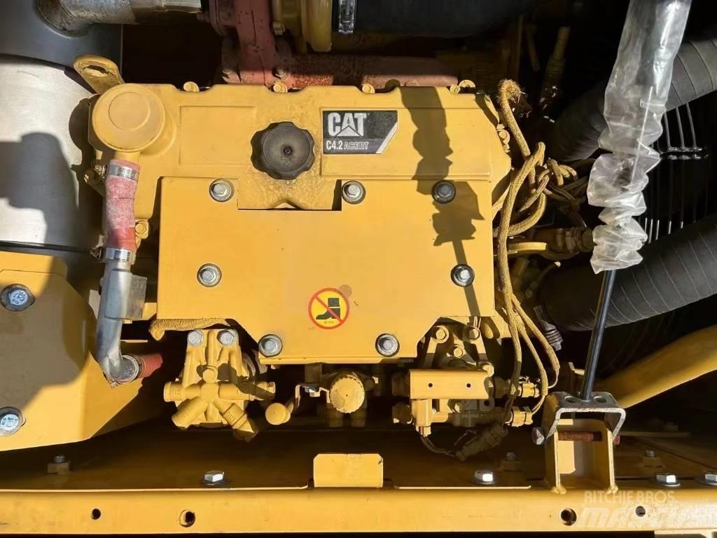 CAT 312 DGC Pelle sur chenilles