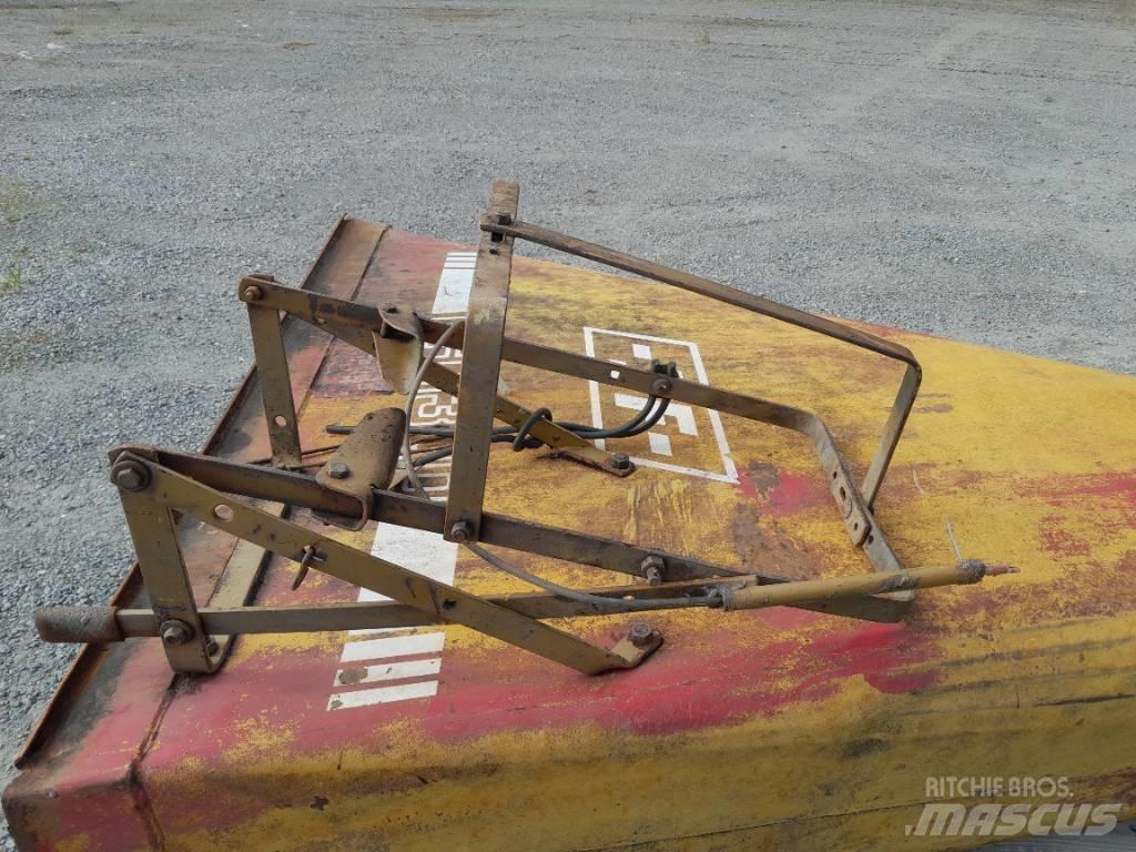 JF 1300 Autres matériels de fenaison