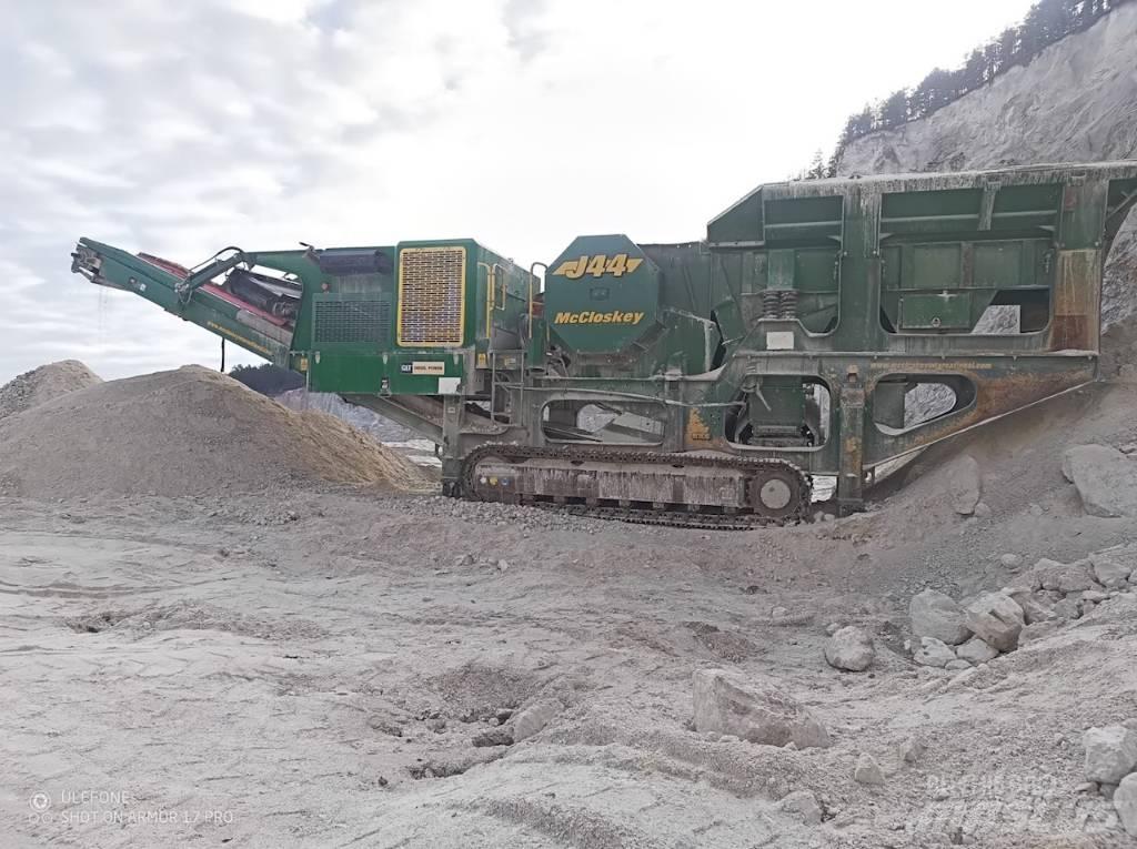 McCloskey J44 Concasseur