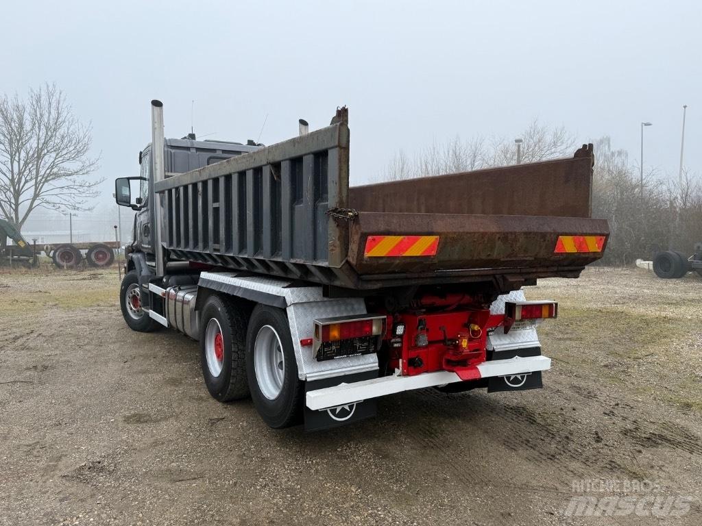 Scania T 144-530 Camion benne