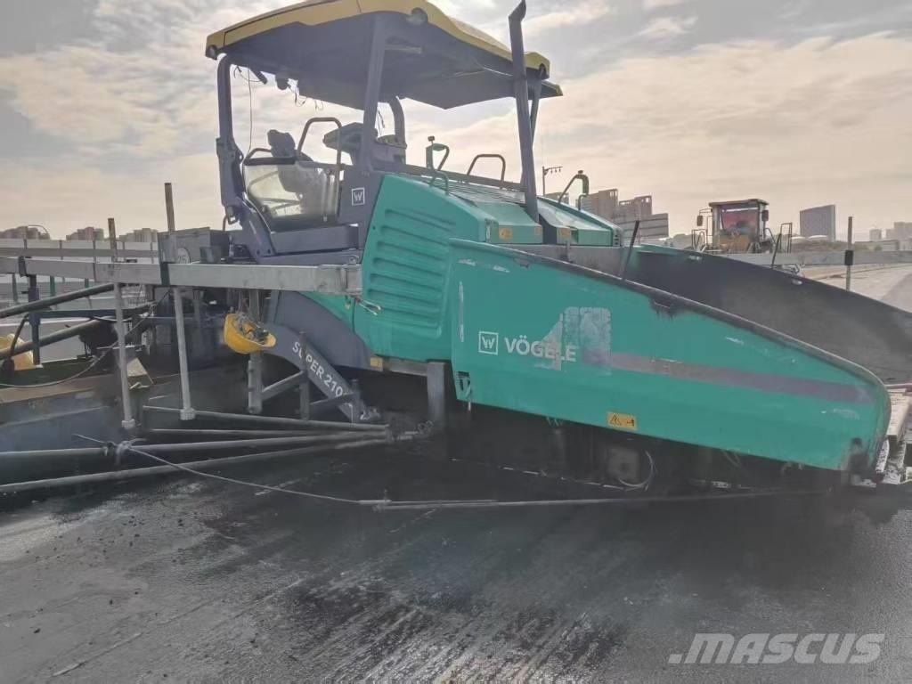Vögele 2100 Finisseur