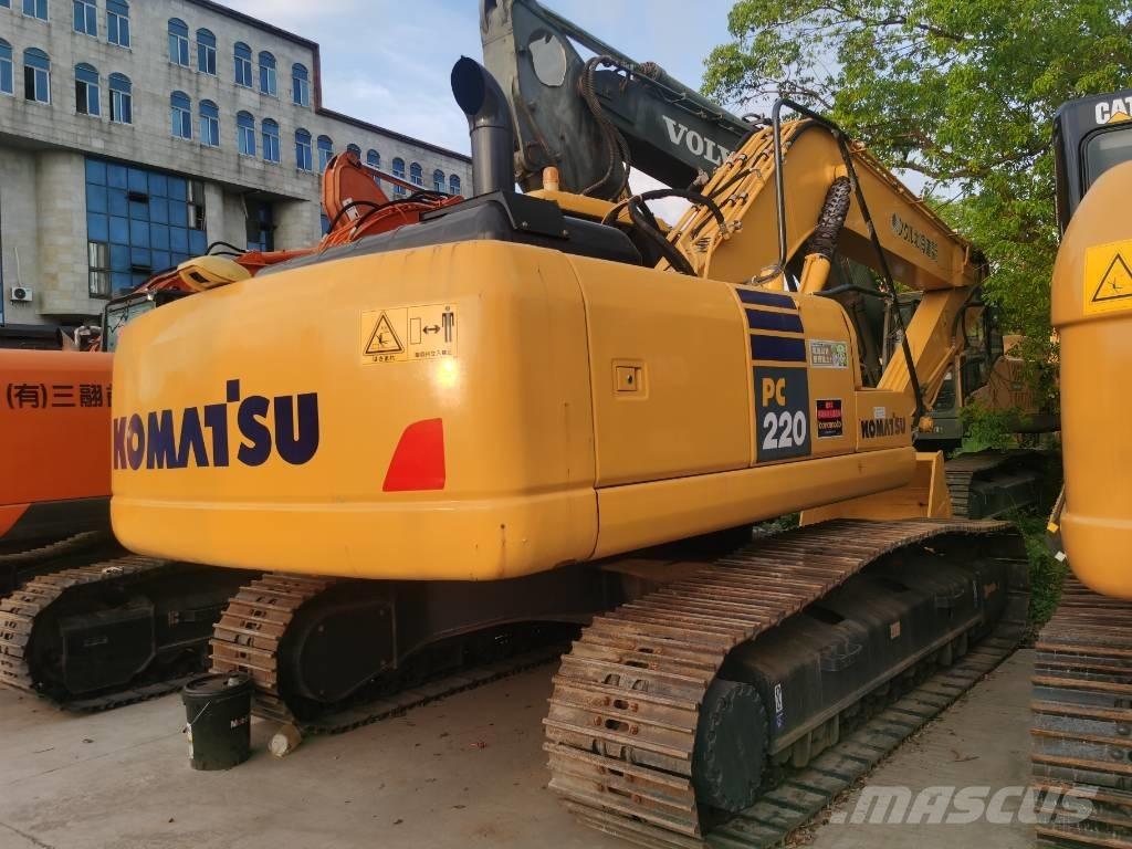 Komatsu PC 220-7 Pelle sur chenilles