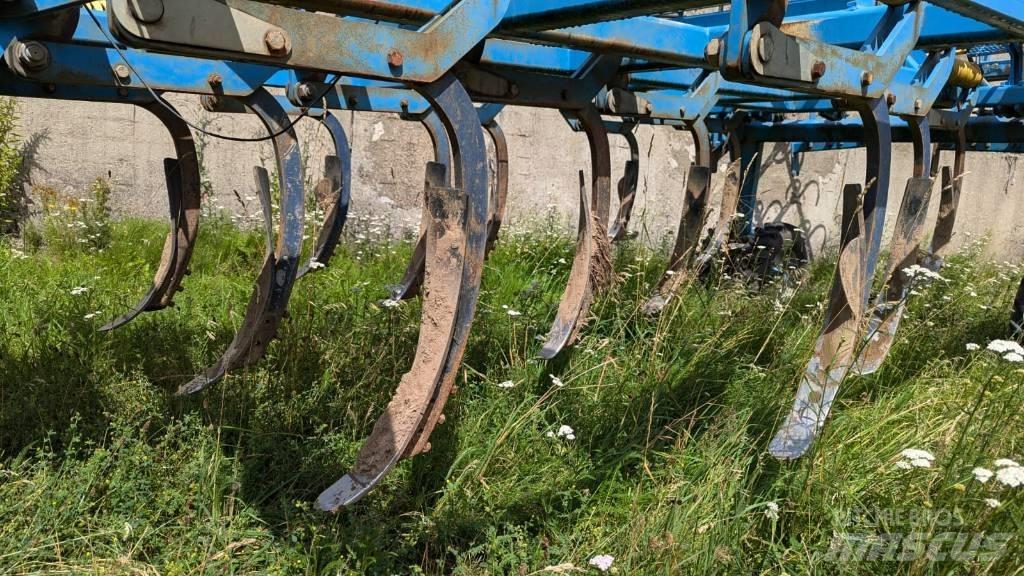Farmet Turbulent Déchaumeur, cultivateur