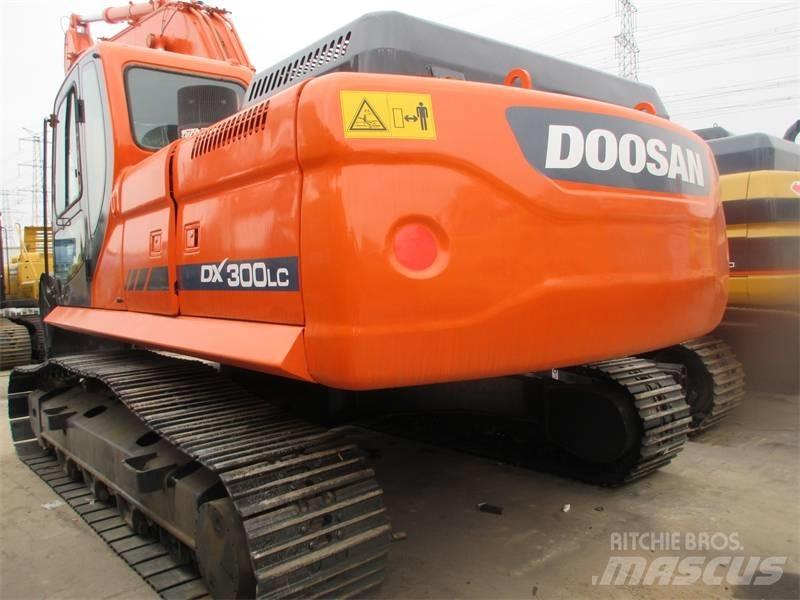 Doosan DX 300 Pelle sur chenilles
