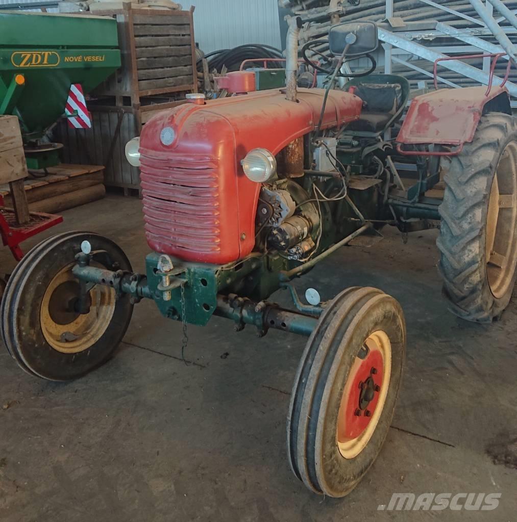 Steyr T84A Tracteur
