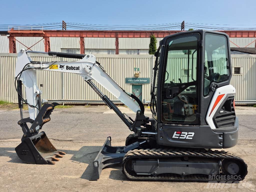 Bobcat E 32i Pelle sur chenilles