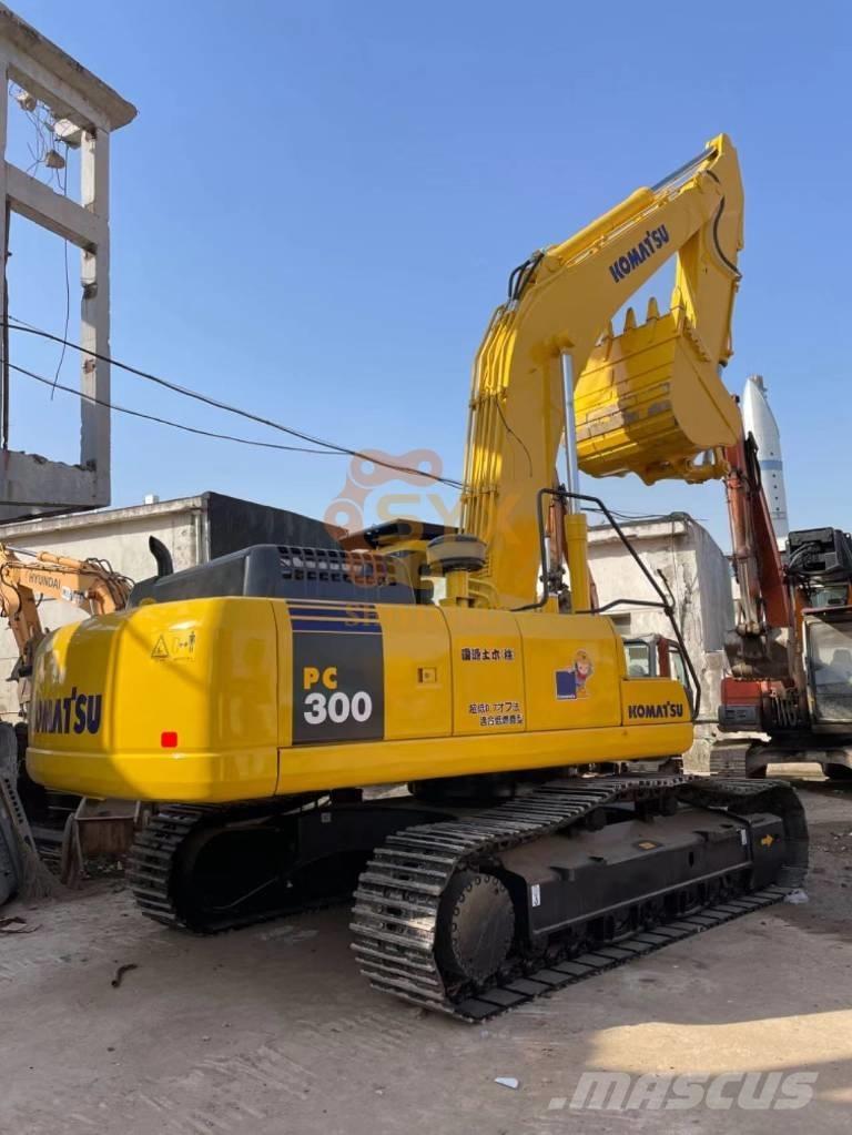 Komatsu PC 300 Pelle sur chenilles