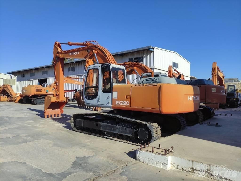 Hitachi EX 220-5 Pelle sur chenilles