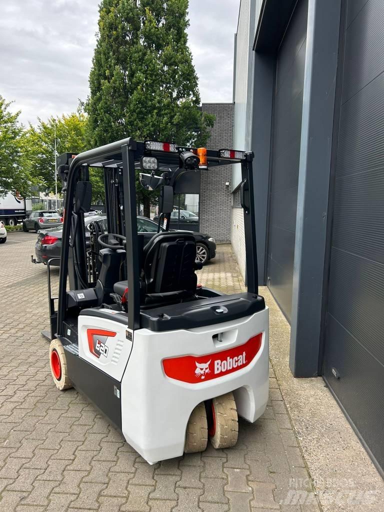 Bobcat B 20 T-7 Plus Chariots élévateurs électriques