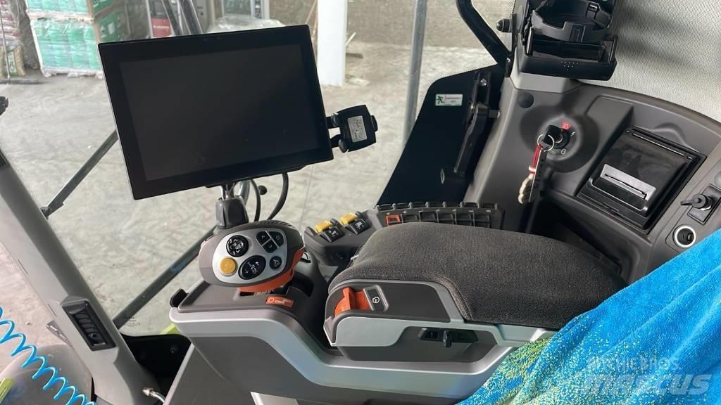 CLAAS LEXION 7700 TT Moissonneuse batteuse