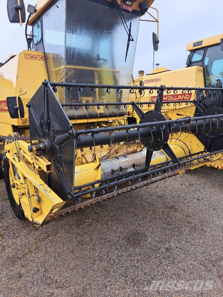 New Holland 8030H Moissonneuse batteuse