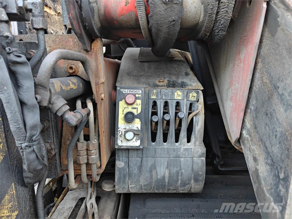 Volvo FM 12 Camion plateau ridelle avec grue