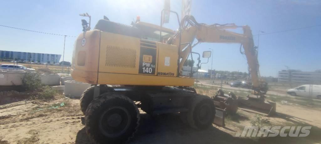 Komatsu PW 140-7 Pelle sur pneus