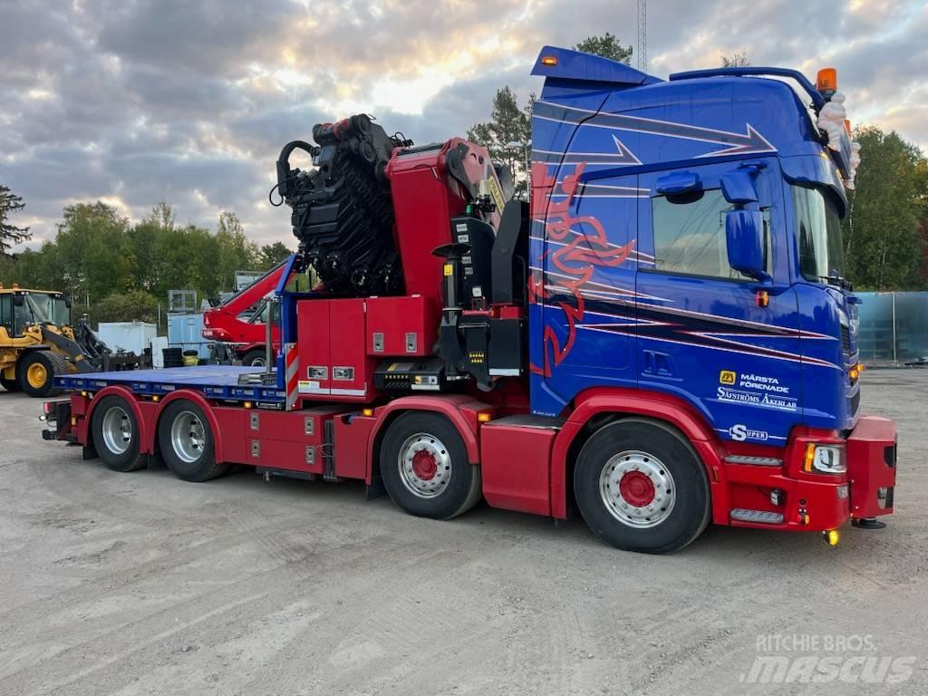 Scania R 560 Camion plateau ridelle avec grue