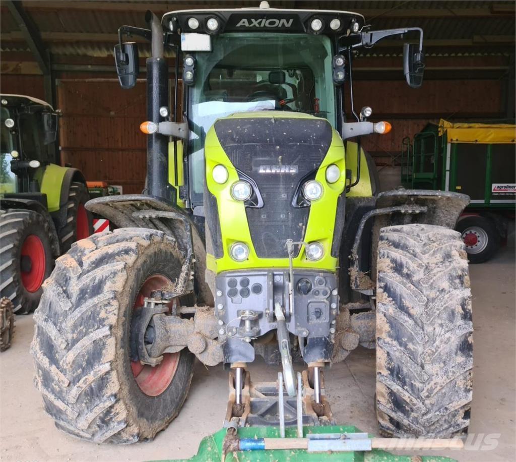 CLAAS Axion 810 Tracteur