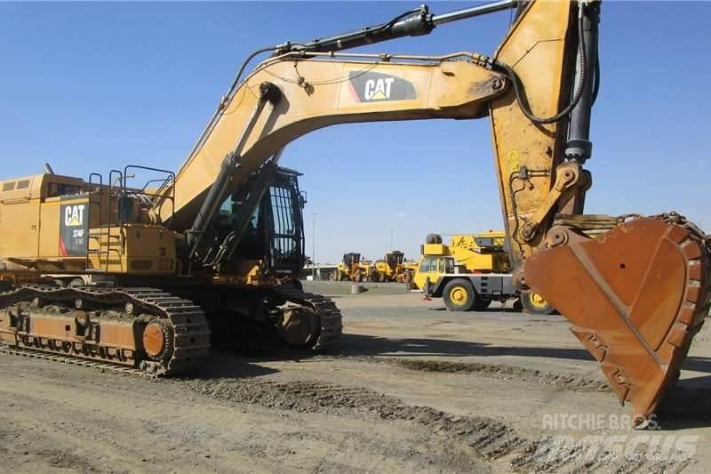 CAT 374FL Mini pelle < 7t