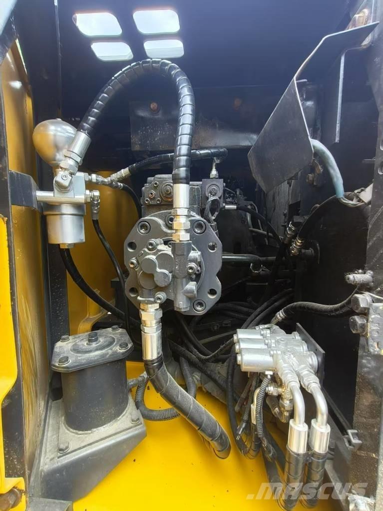 Sumitomo SH120 Pelle sur chenilles