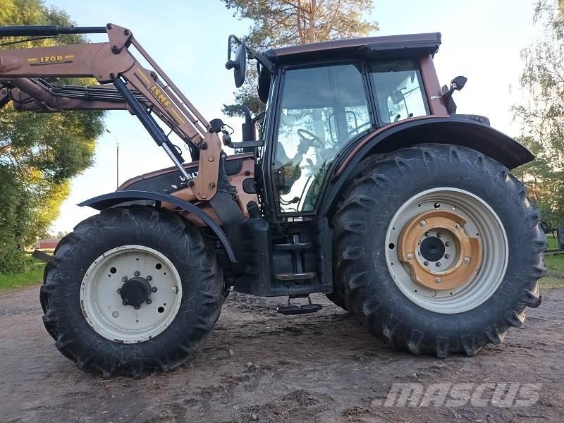 Valtra N 141 Tracteur