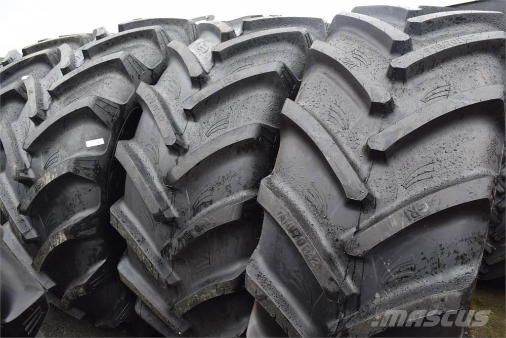  710/70R42 *GRI* Pneus, roues et jantes