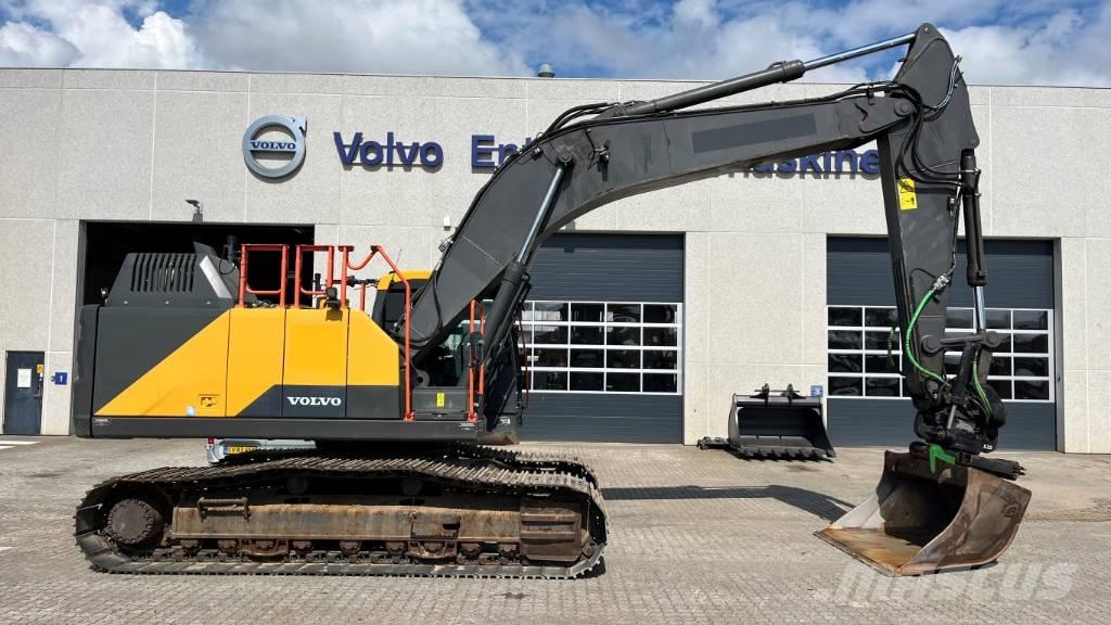 Volvo EC300EL Pelle sur chenilles