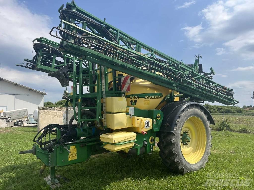 John Deere 840 i Pulvérisateurs traînés